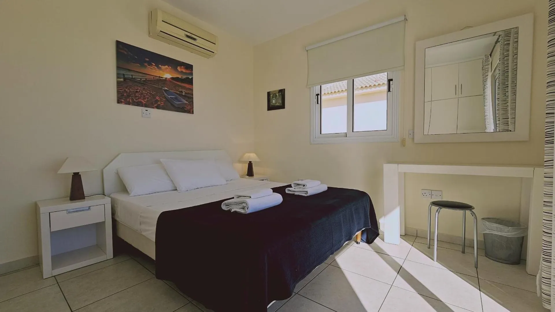 Nissi Golden Sands Privileges Apt Ayia Napa 0*,  Chipre